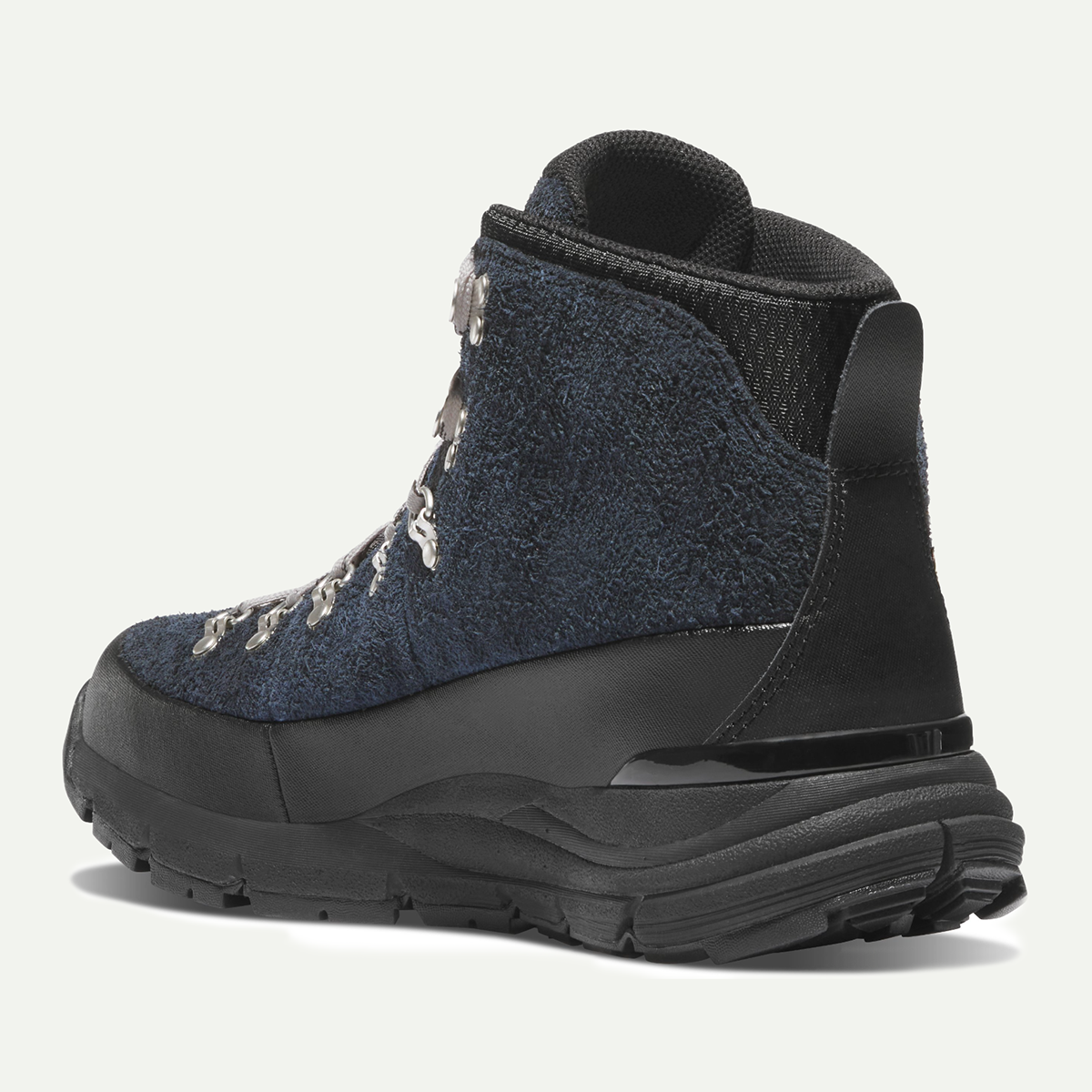 Jet Black Mountain 600 ID GTX