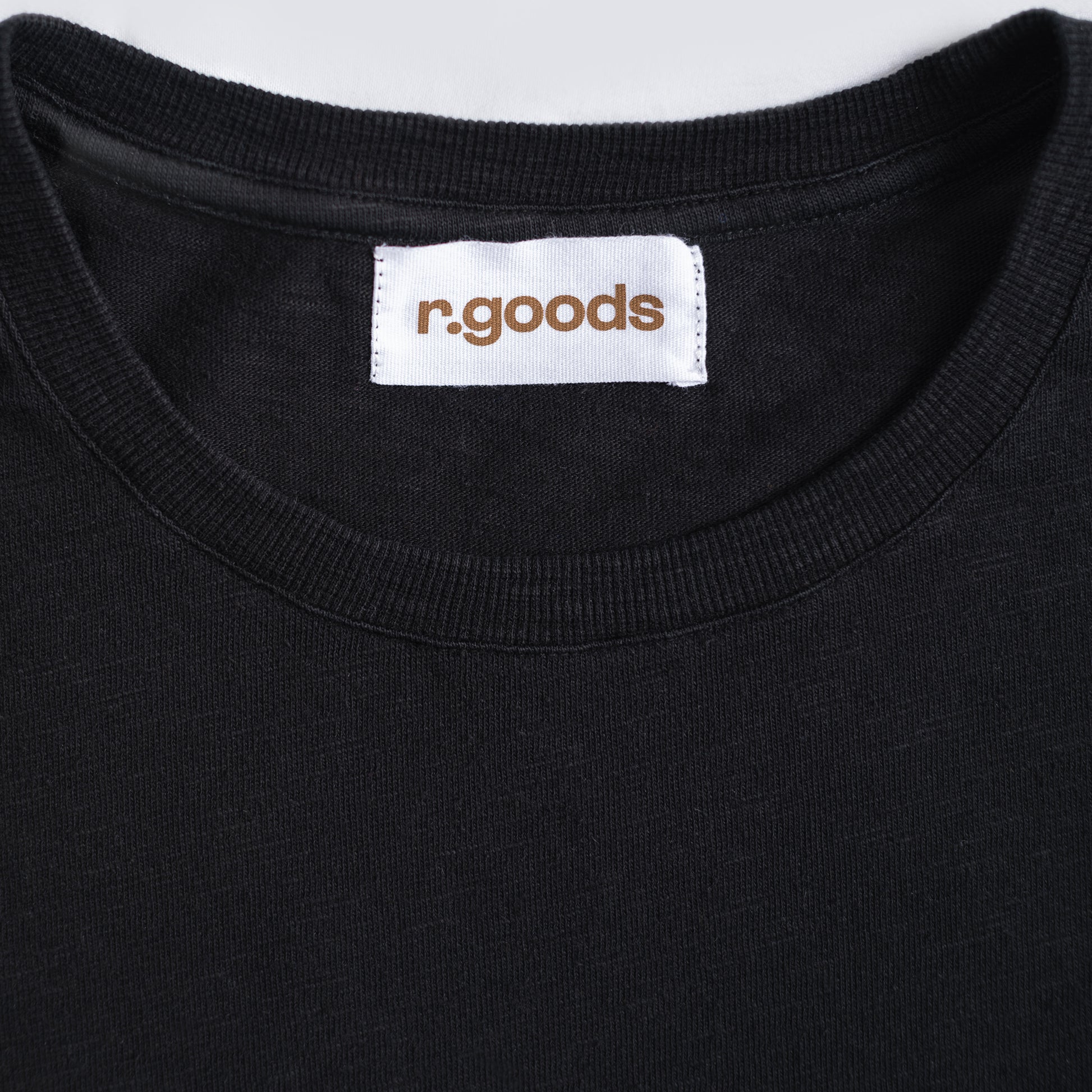 Black Ruby Tee