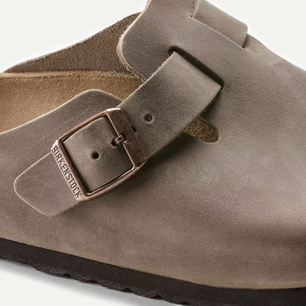 Tobacco Brown Oiled Leather Boston