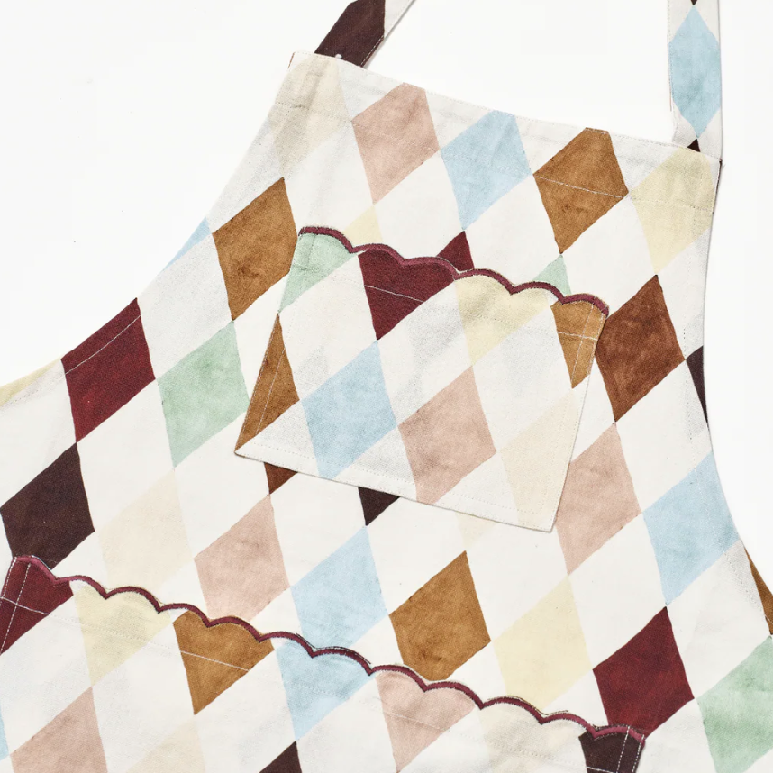 Harlequin Scallop Apron