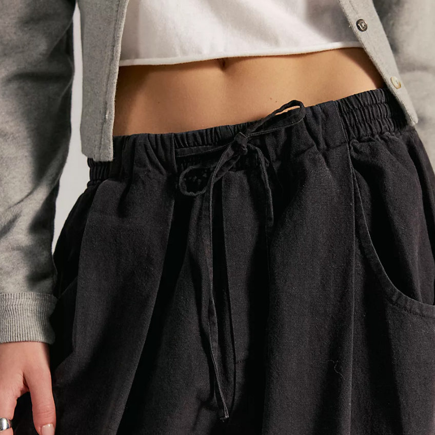 Black Chambers Laid Back Pull on Pant