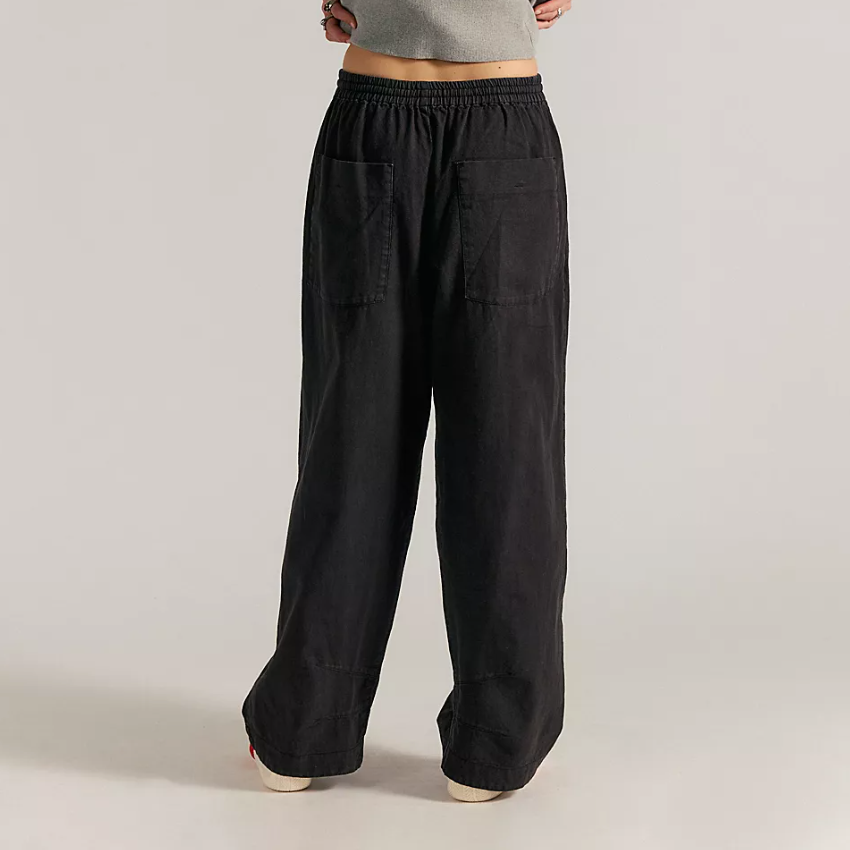Black Chambers Laid Back Pull on Pant