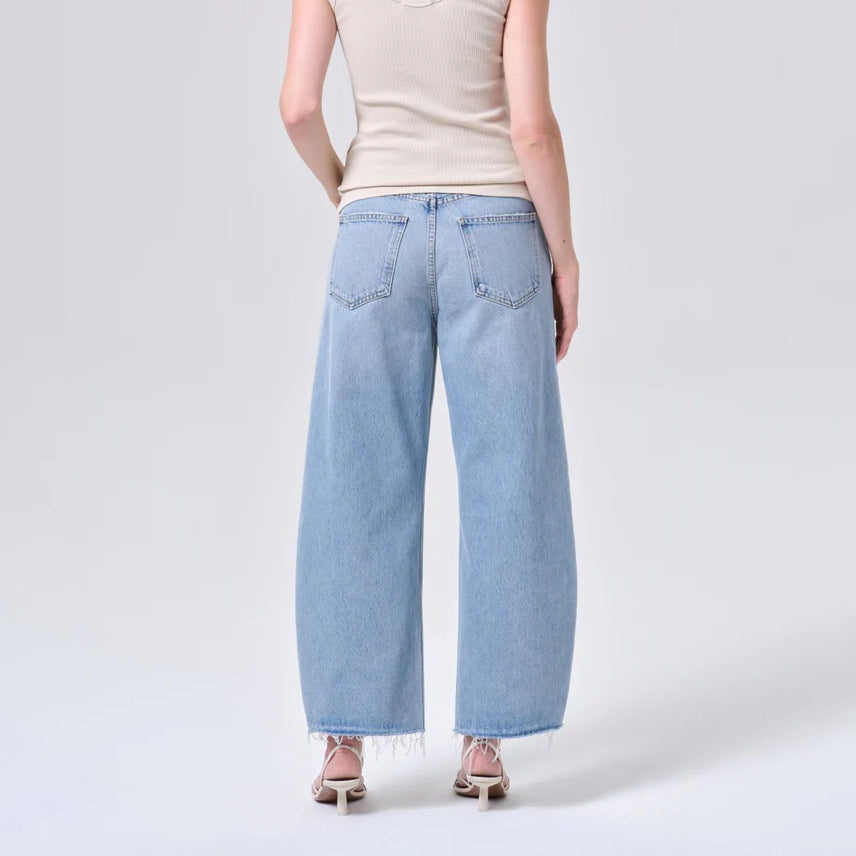 Force Low Curve Fray Jean