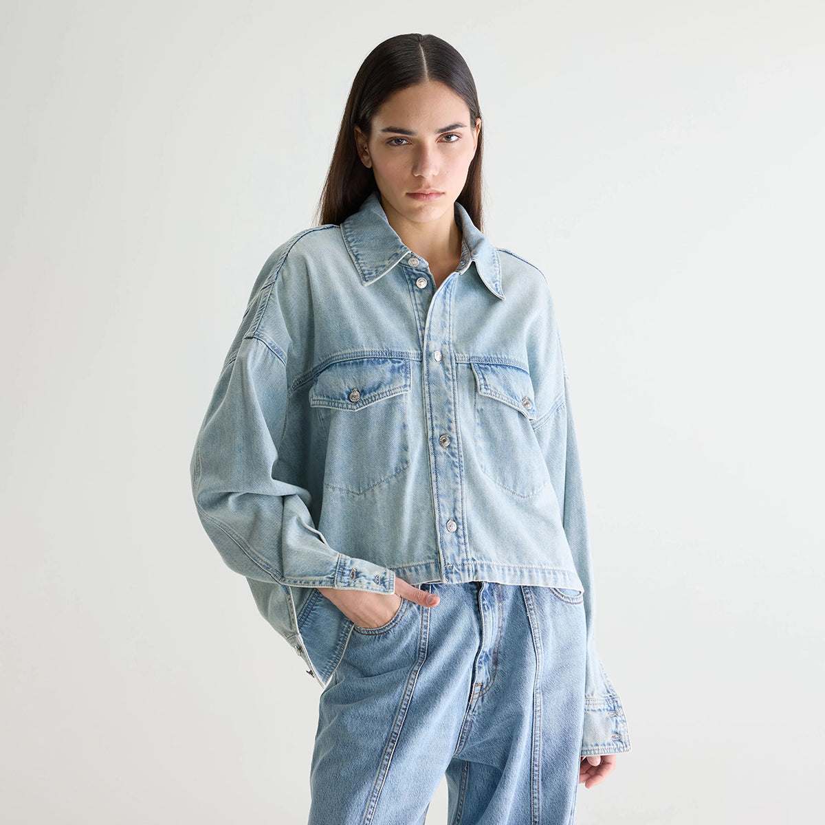 Light Blue Bleach Pery Overshirt